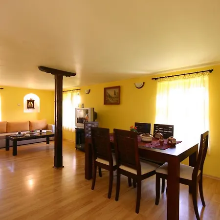 Private 4br-2ba Dryanovo With Pool And Free Parking *